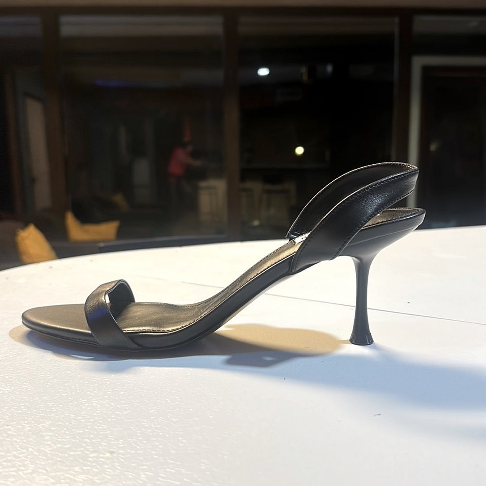 Sandals - Steve Madden ELMA BLACK LEATHER Slingback Strappy Kitten Heels - New